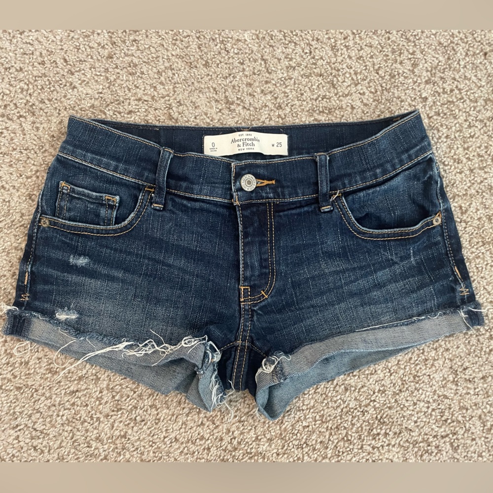 Low rise Abercrombie shorts